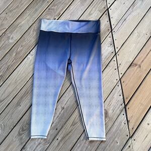 AR-33 Women's 7/8 High Waisted Blue Ombre Geometric Leggings Size 3X